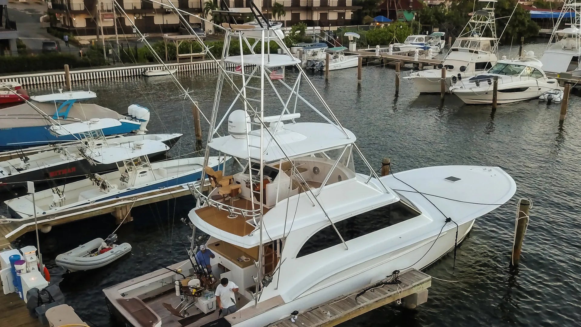 Pontoon Boat Flooring Guide: EVA Foam, Comfort, Style and DIY Deck Upgrades