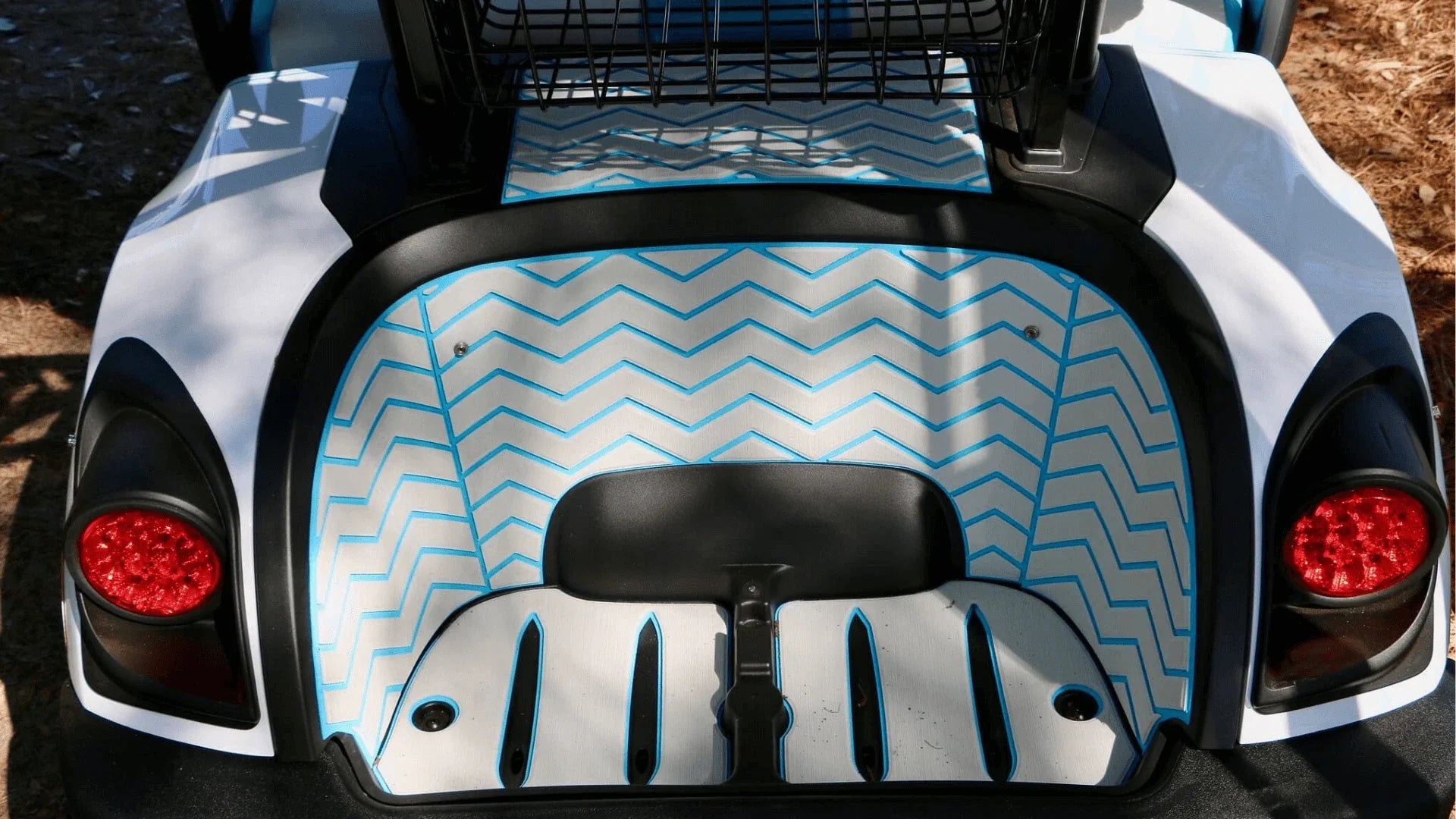 Best Boat Flooring Options for Pontoons, Jon Boats and Fishing Boats